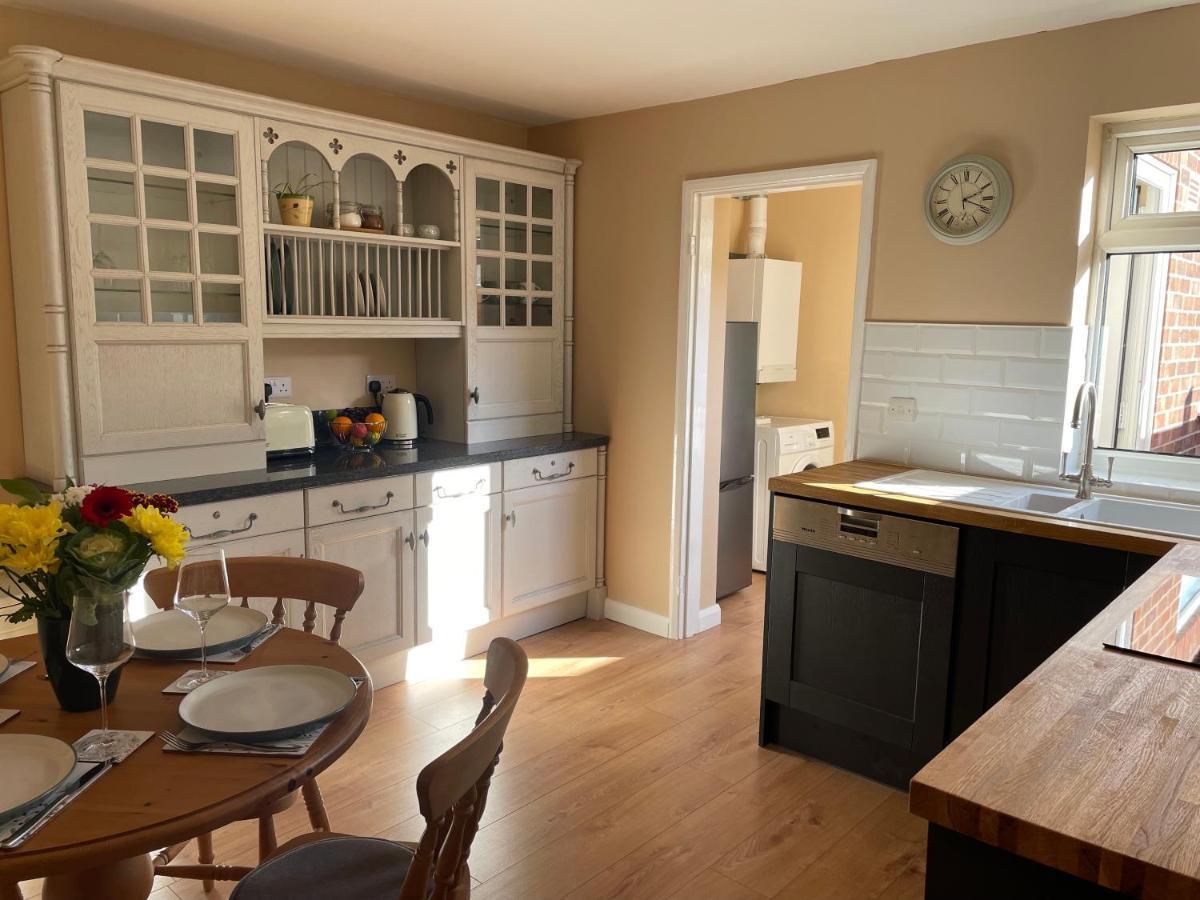 Rasen Cottage Burton  Esterno foto